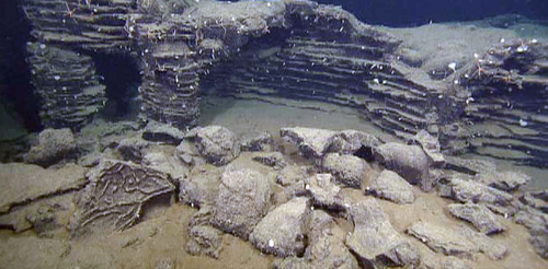 Mid ocean ridge - mokasinmental