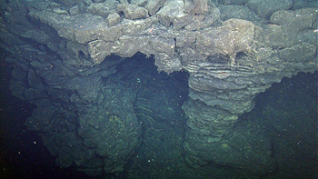 Lava pillars support the thick roof remaining of a flow that ponded and then drained.