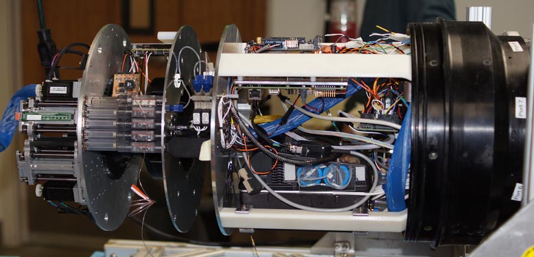 Close-up of the 3G ESP with five cartridges loaded (left-of-center).