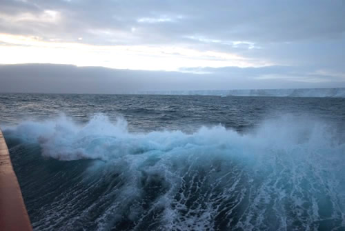 View of iceberg B-15L as the ship circumnavigates around it. Photo by Debbie Nail Meyer.