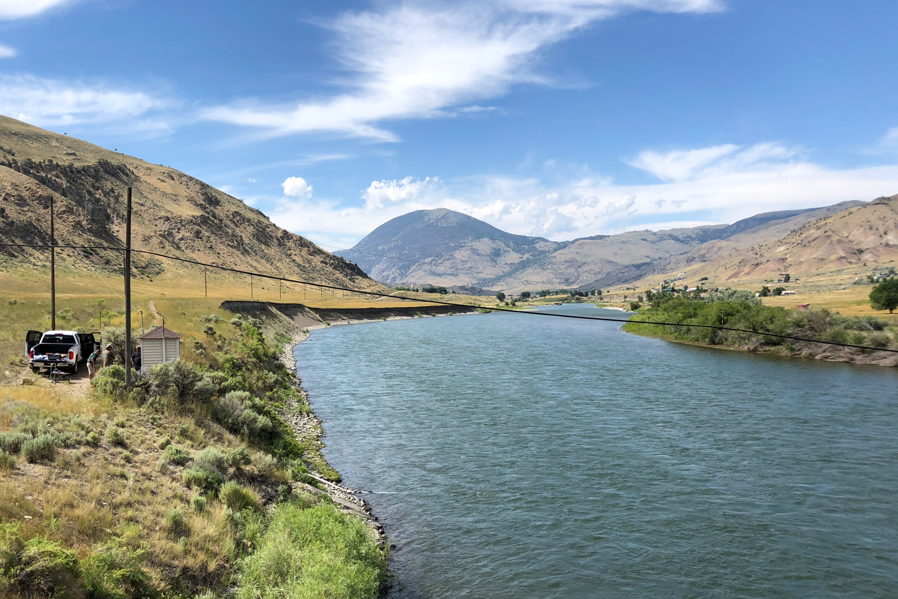 https://www.mbari.org/wp-content/uploads/IMG_0631_YellowstoneRiverStreamgage_JimBirch-1800.jpeg